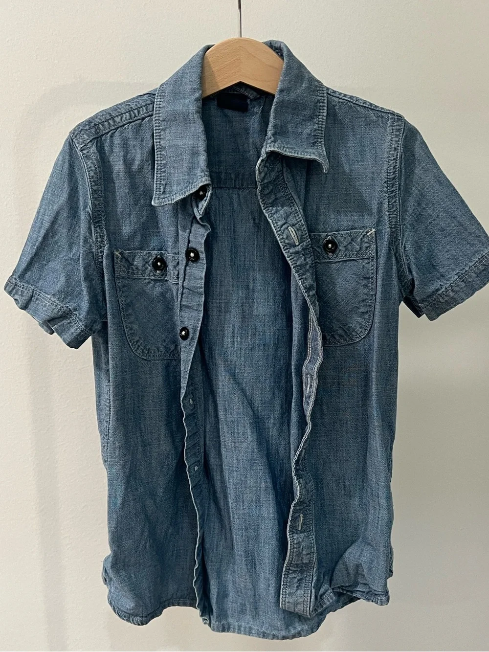 GAP Short-Sleeve Denim Button-Down Shirt - Blue